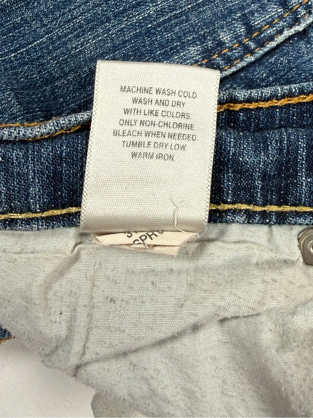 OLD NAVY Womens Denim Bermuda Shorts 8 Y2K Revival 2007 Low Rise Long Jorts